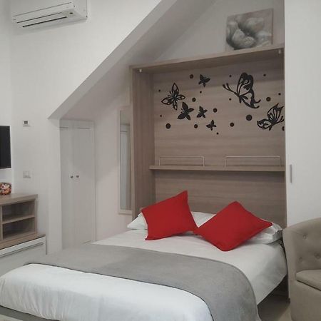 알바노라치알레 Monolocale Turistico Valentini 아파트 외부 사진